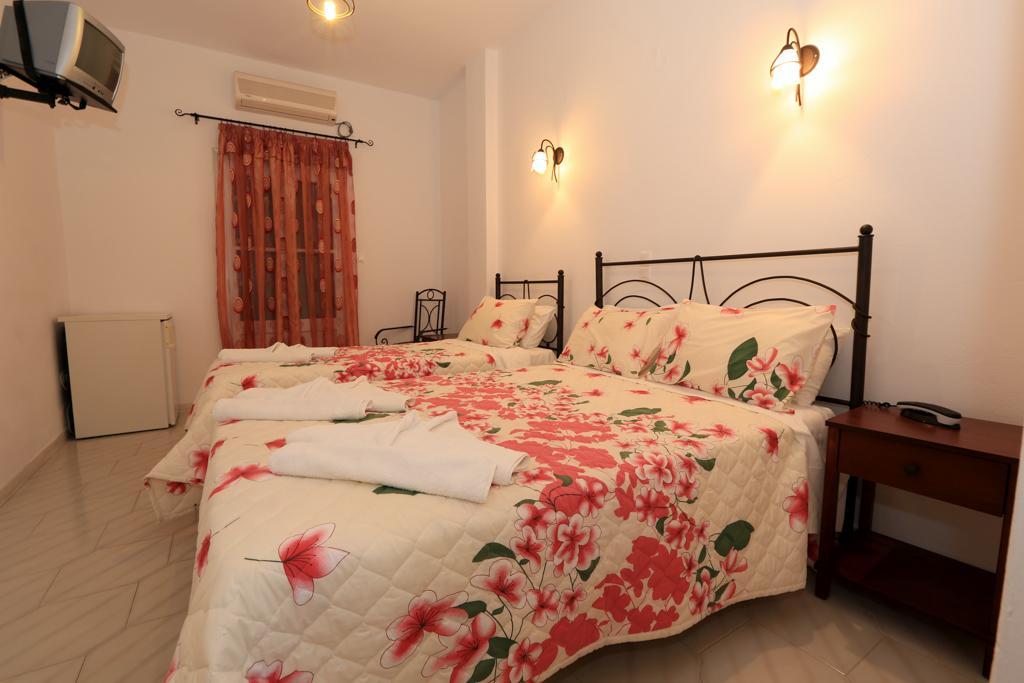 Sifnos Hotel Benaki Platis Gialos  Exterior photo